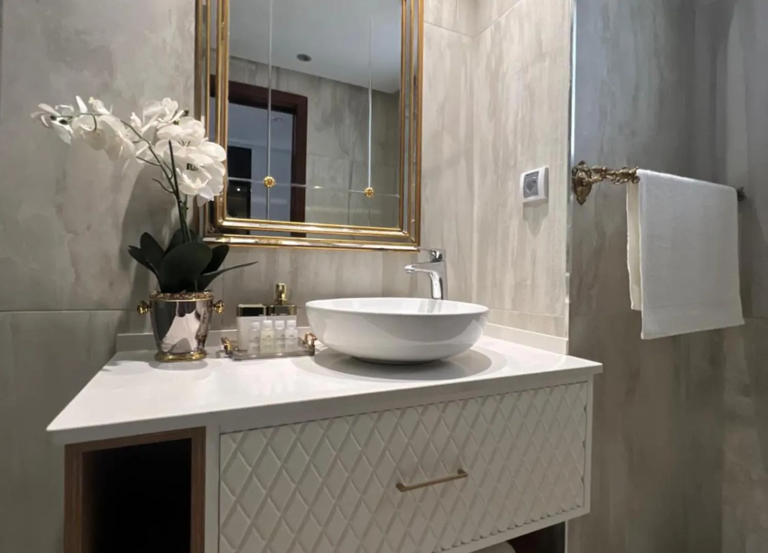 Luxueux Appart-Hotel Kasnadar